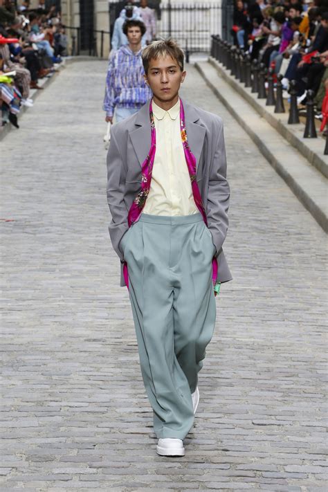 louis vuitton men's show 2020|Louis Vuitton men's dresses.